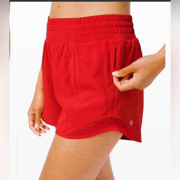 lululemon athletica Pants - NWT Lululemon Hotty Hot Short High-Rise Long 4" Size 20